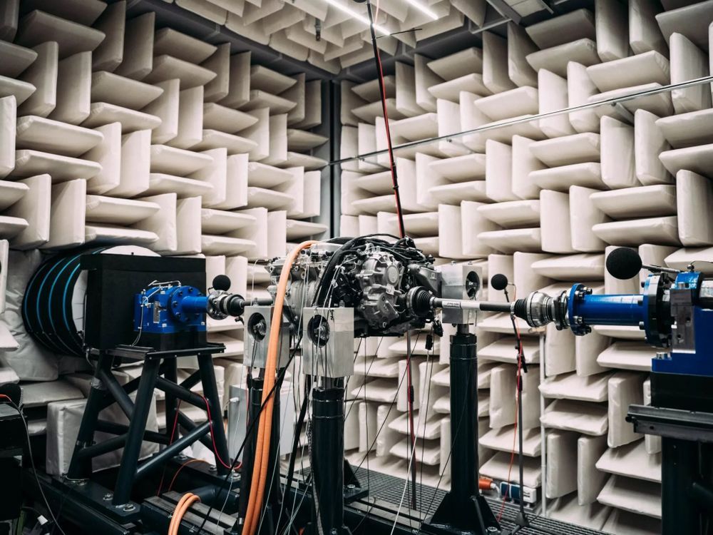 BMW M3 EV มอเตอร์ 4 ตัว