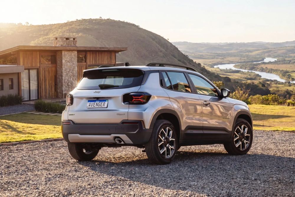 Jeep Avenger 2026 ดีไซน์ด้านท้าย