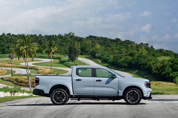 FORD Ranger MS-RT 2025 ด้านข้าง