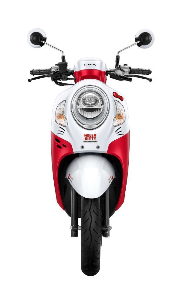 Honda scoopy hello kitty 2024 ด้านหน้า