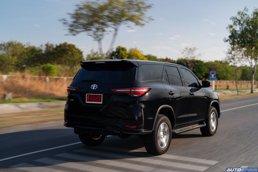  FORTUNER LEADER S 2025