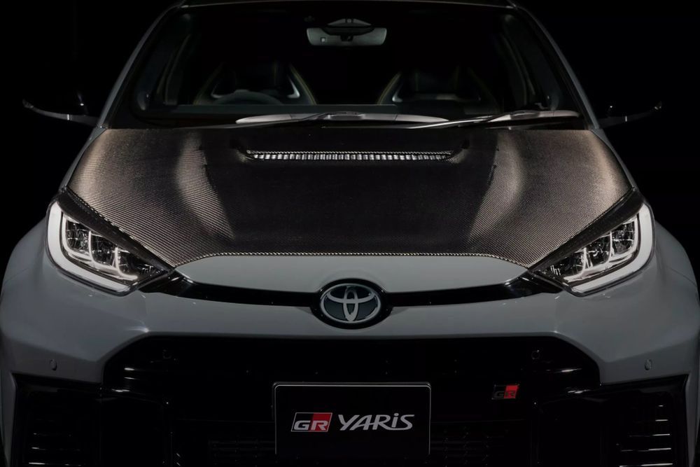 GR Yaris Morizo RR กระโปรงหน้า
