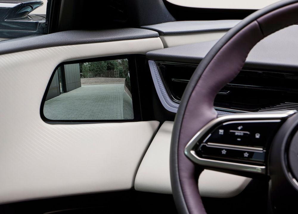 Mazda CX-6e 2027 กล้องมองข้าง