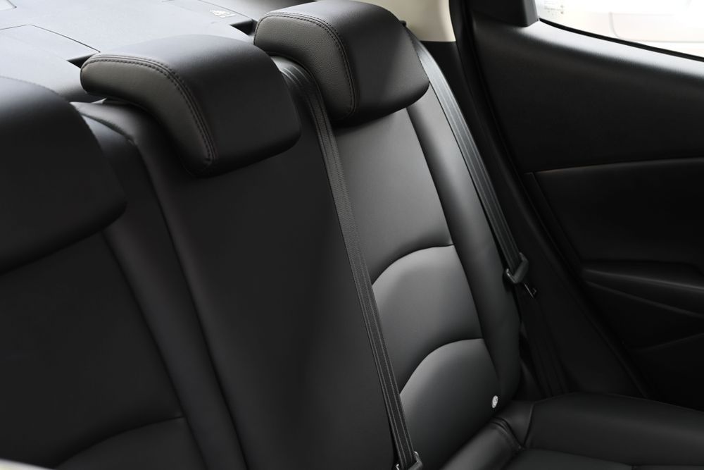 NEW MAZDA 2 ESSENTIAL ULTRA เบาะโดยสาร