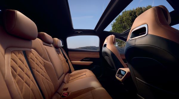 MAZDA6e 2026 หลังคาพาโนรามิก รูฟ