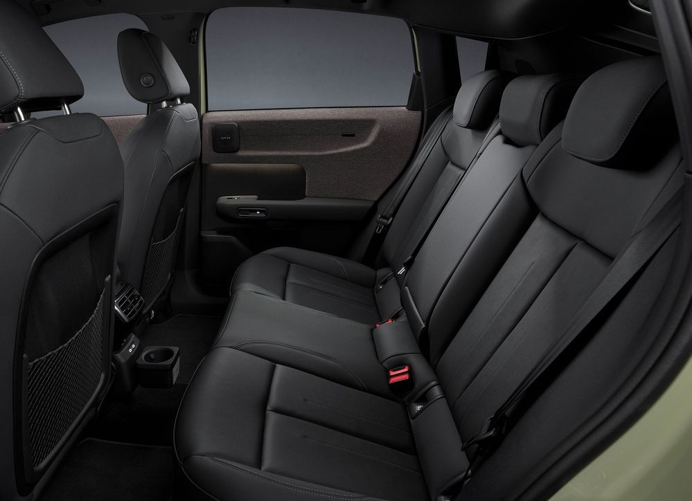 Audi A2 e-tron รุ่นปี 2027 เบาะโดยสารตอนหลัง