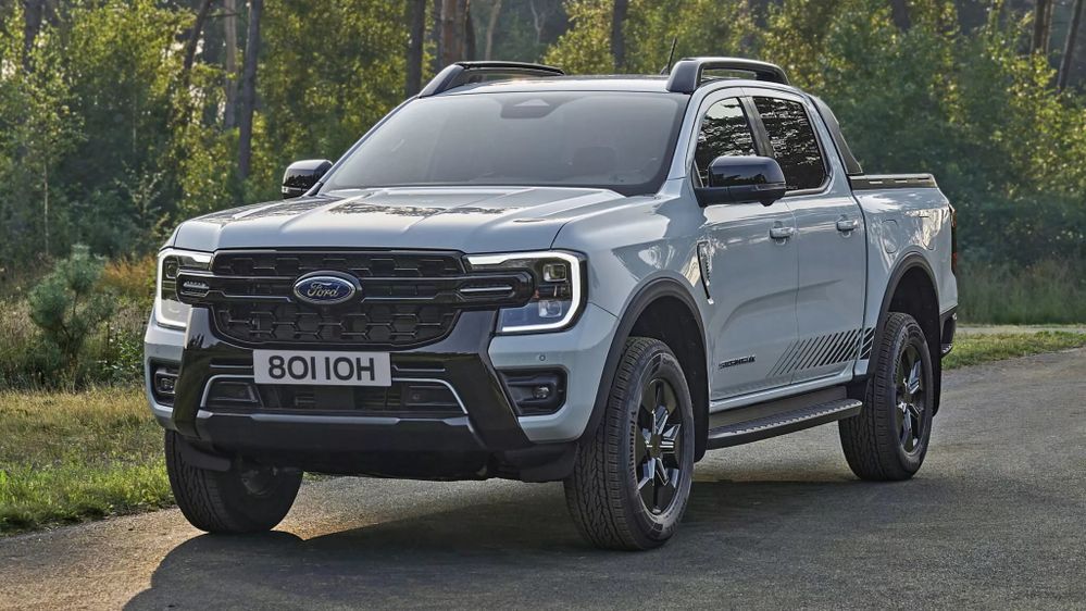 Ford Ranger PHEV ด้านหน้า