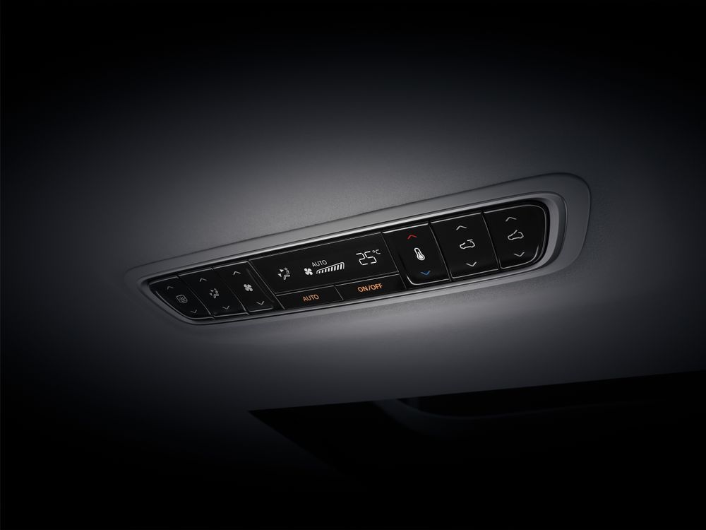 MULTIZONE CLIMATE CONTROL