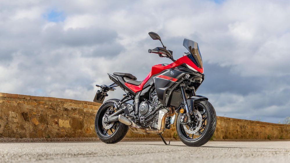 2025 Yamaha TRACER 7