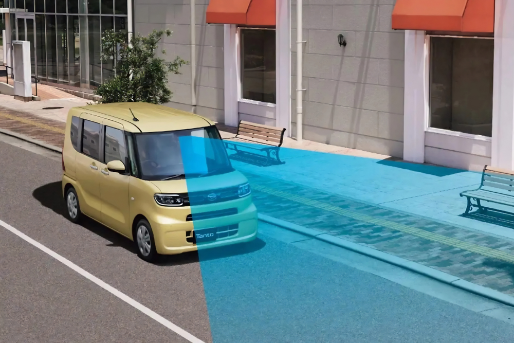 Daihatsu Tanto - Smart Assist (ADAS)
