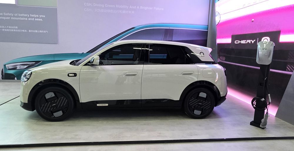 Chery Q ด้านข้าง