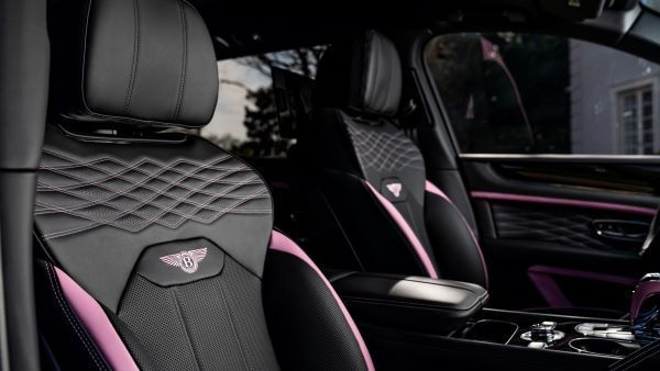 Bentayga EWB Azure เฉดสีชมพู Candy Pink สั่งทำพิเศษ 2025