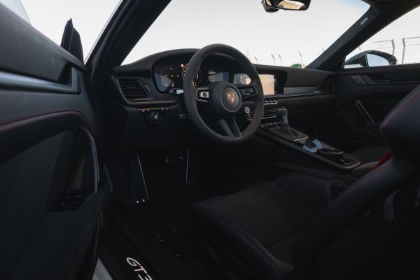 911 GT3 ภายใน