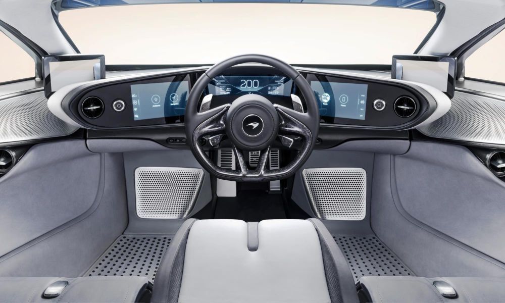 McLaren Speedtail ภายในห้องโดยสาร