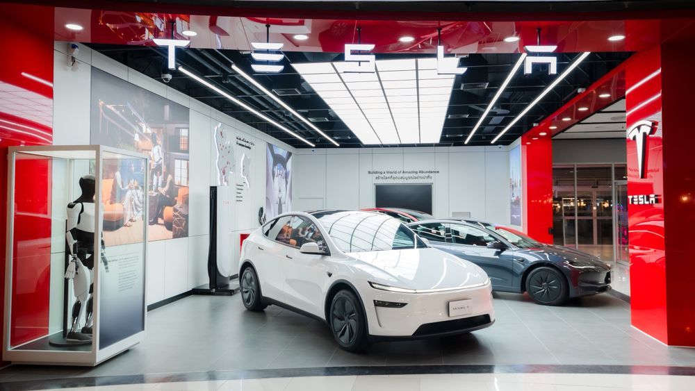 Tesla Experience Center เซ็นทรัล ชลบุรี