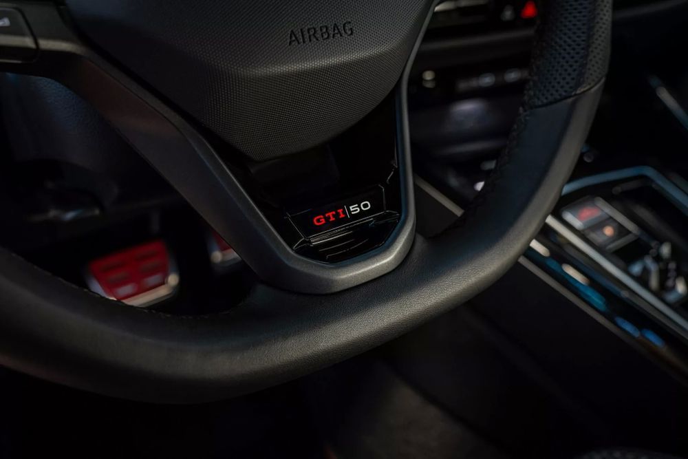 VW Golf GTI Edition 50