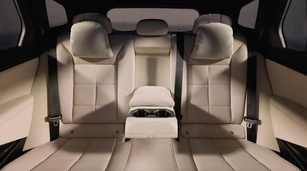 All-New BMW X5 ที่นั่งตอนหลัง