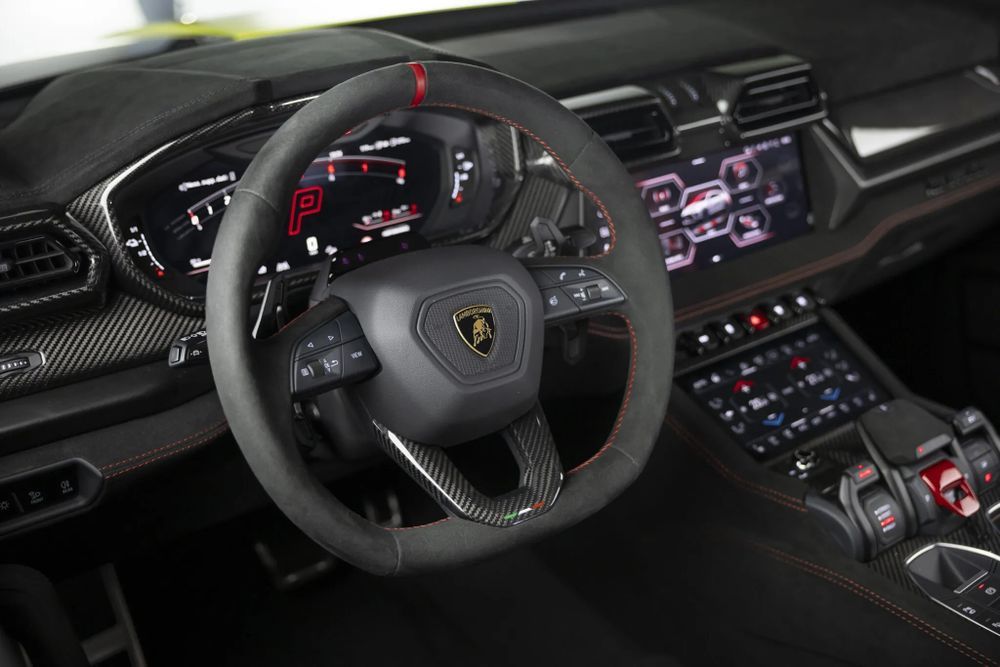 Lamborghini Urus Performante SE พวงมาลัยหนังกลับ