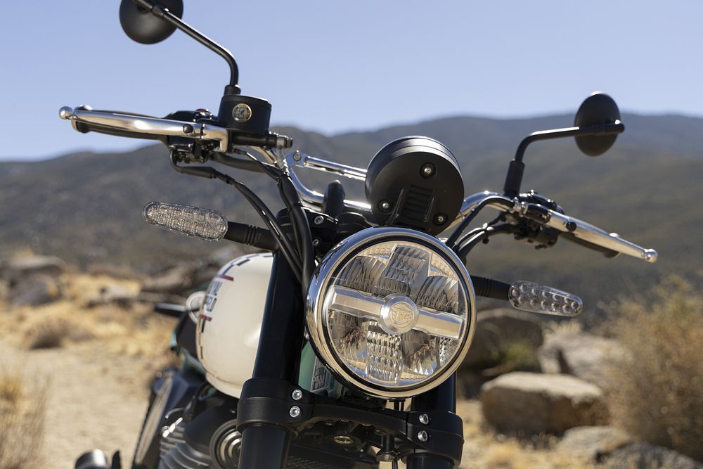 Royal Enfield Bear 650 Headlight