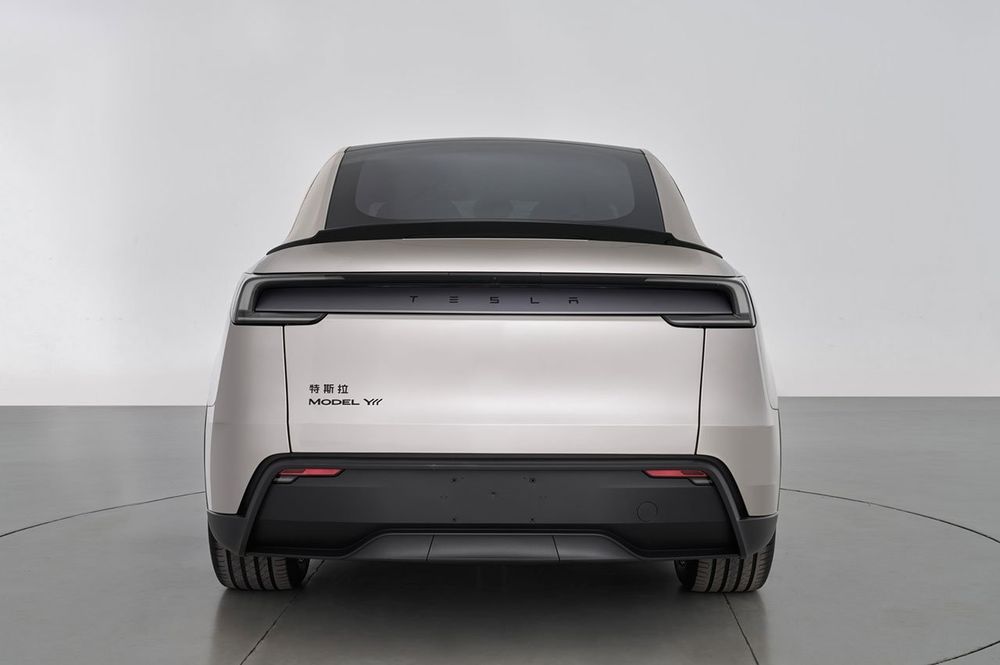 Tesla Model Y L