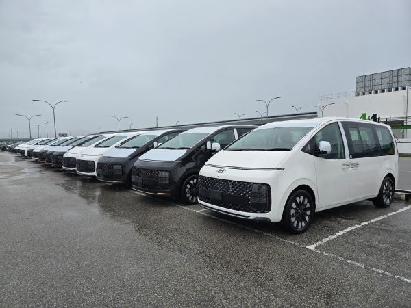 Hyundai STARIA Diesel รุ่นย่อย Premium 2026 2