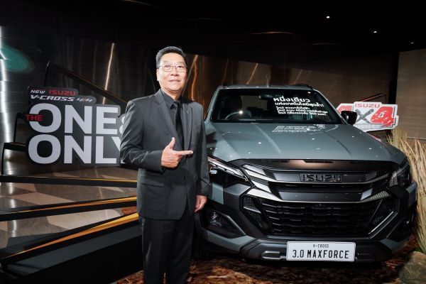 วิชัย สินอนันต์พัฒน์ รองกรรมการผู้จัดการ บริษัท ตรีเพชรอีซูซุเซลส์ จำกัด 