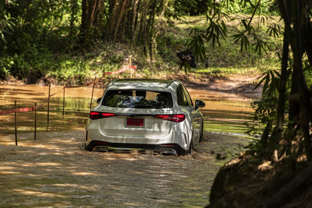  SUV Driving Events