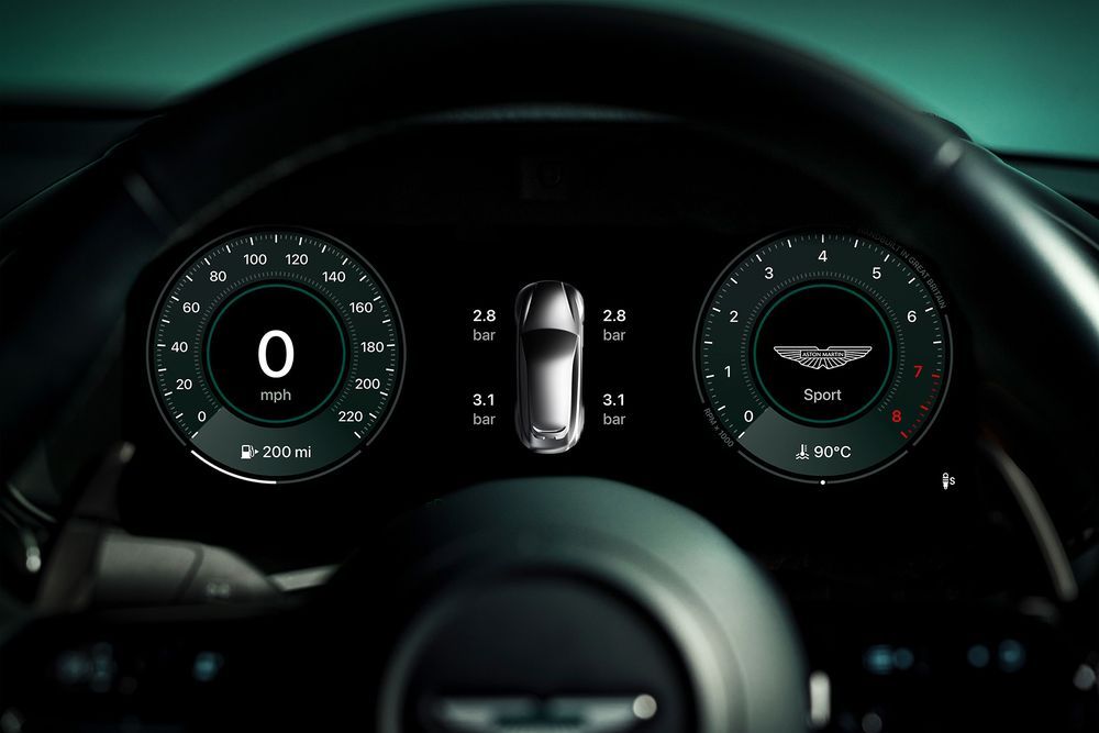 Apple CarPlay Ultra Aston Martin Dashboard