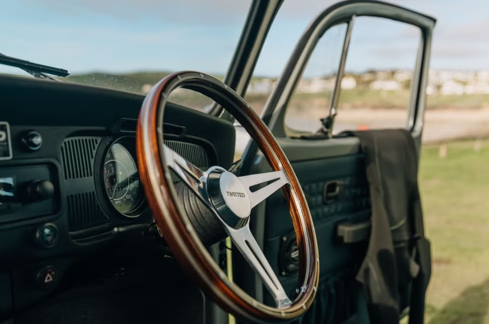 Volkswagen TBug Restomod ภายใน