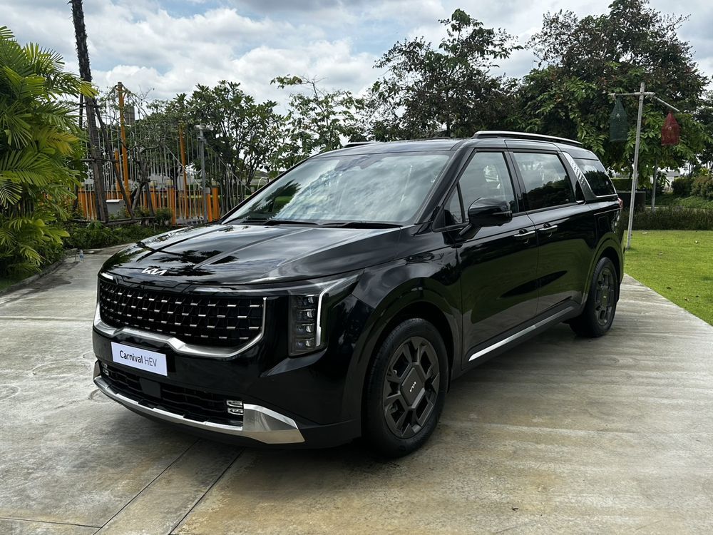 Kia Carnival HEV 2025