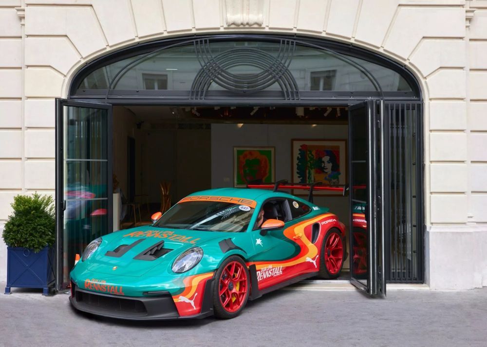 Dua Lipa X Porsche 911 GT3 RS (1)