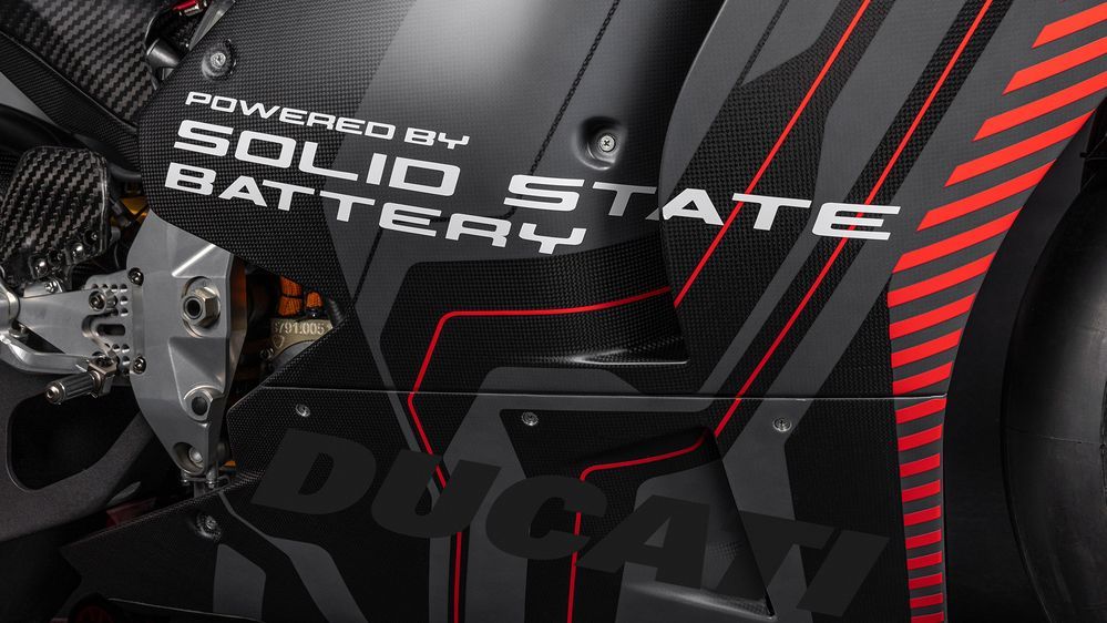 Ducati V21L Solid-state batteries