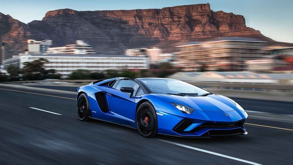 Lamborghini Aventador S roadster