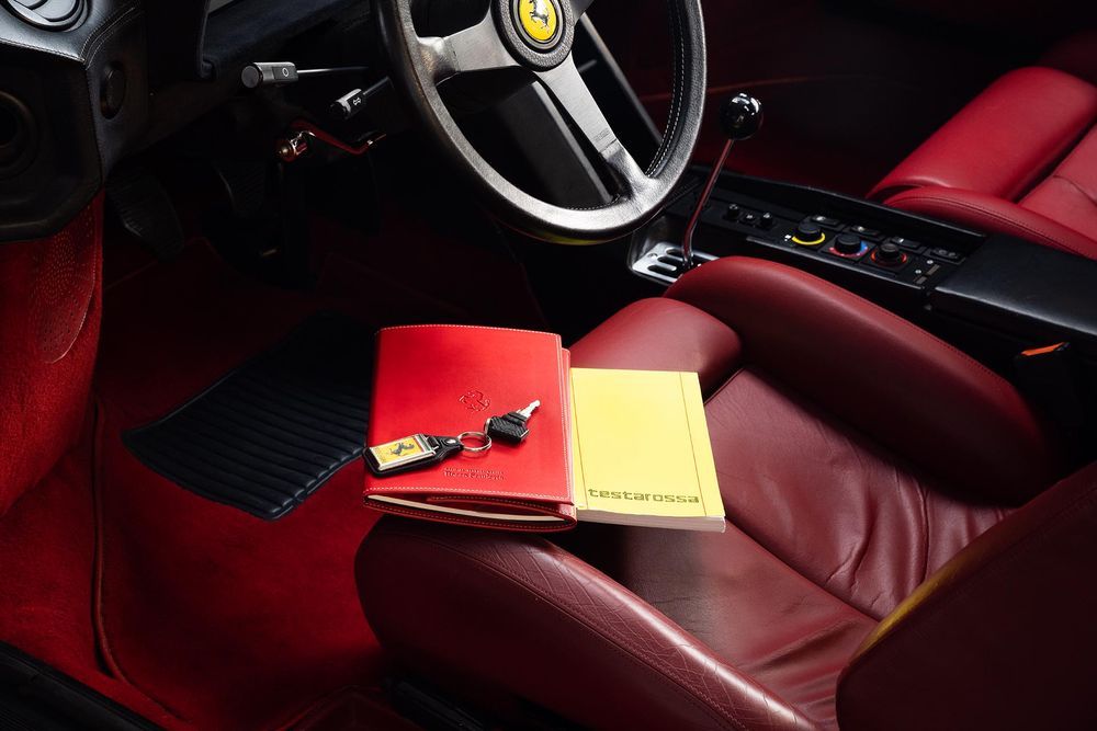 LISA-Ferrari-Testarossa Interior
