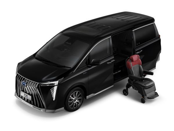 GAC M8 PHEV 2025 ภายนอก สีดำ