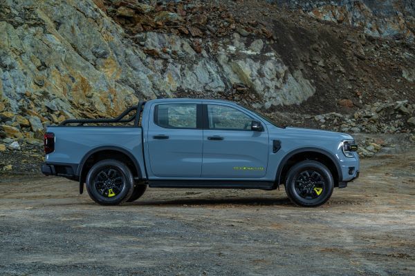 Ford Ranger Wolftrak 2026 ด้านข้าง
