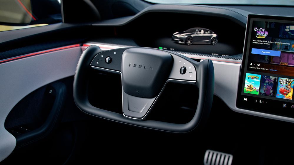 Tesla Model S 2025 Yoke steering wheel 
