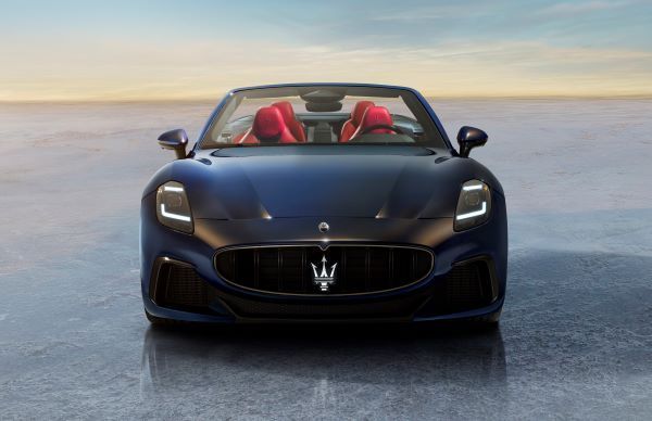 Maserati GranCabrio 2024 ขุมพลัง