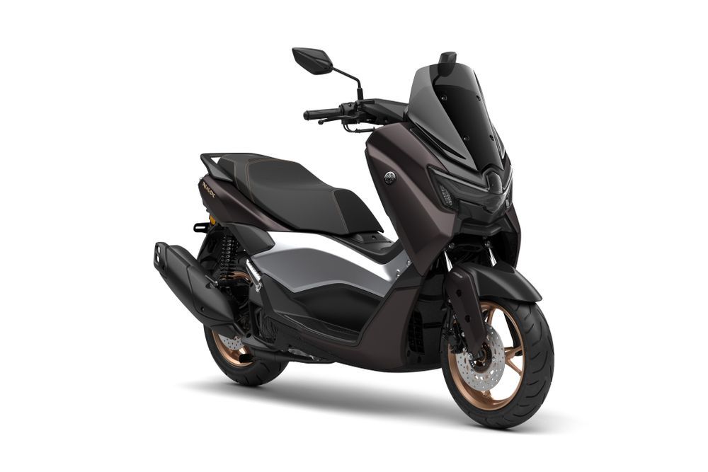 Yamaha NMAX 2025 Tech MAX Magma Black