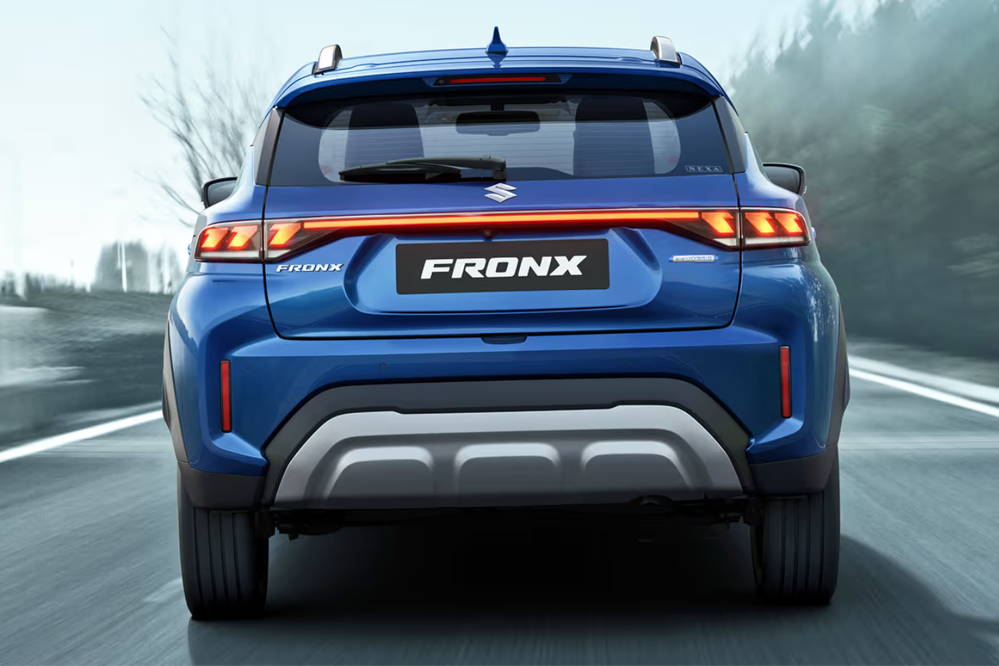 Suzuki Fronx ภายนอก ด้านหลัง