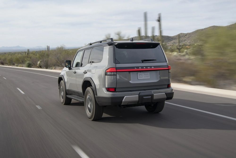 Lexus GX 550h hybrid (2)