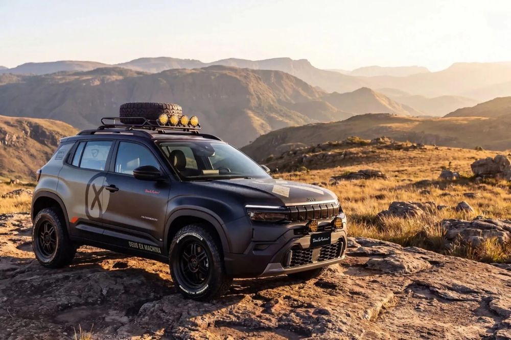 Jeep Avenger x Deus Ex Machina