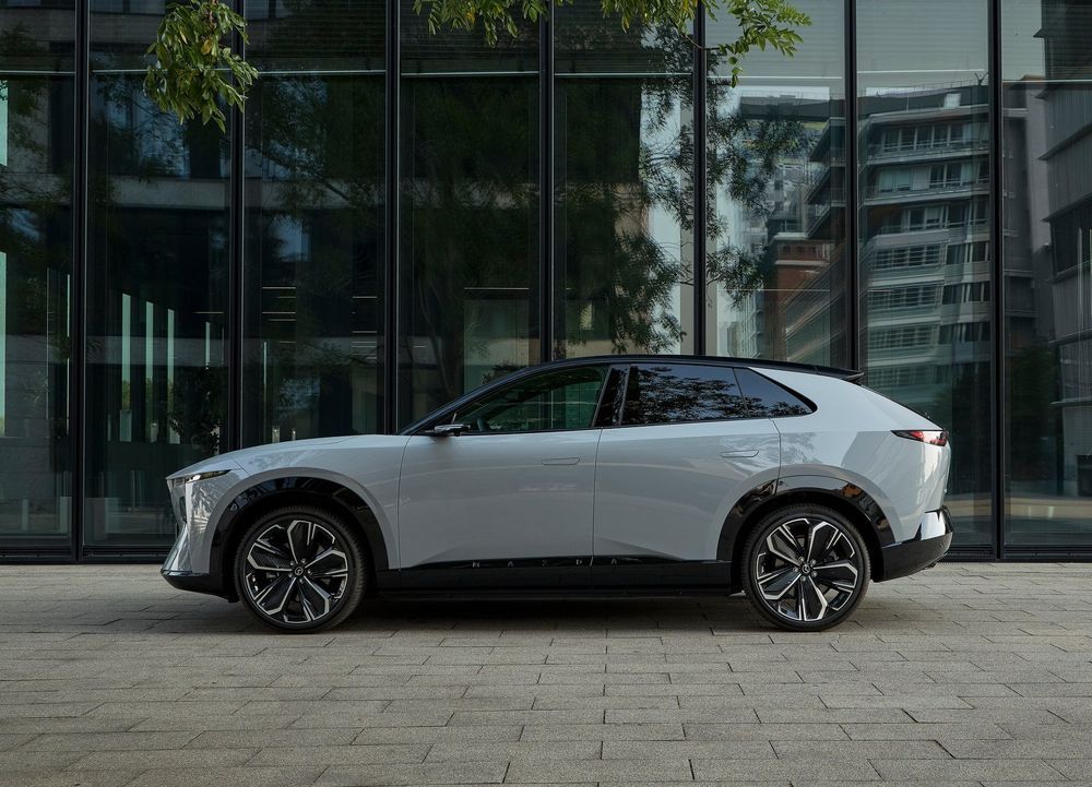 Mazda CX-6e 2027 มิติตัวถัง