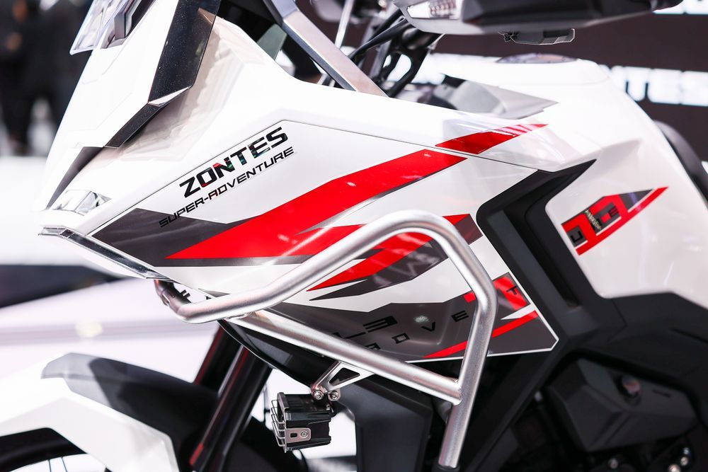 ZONTES 703F ด้านข้าง