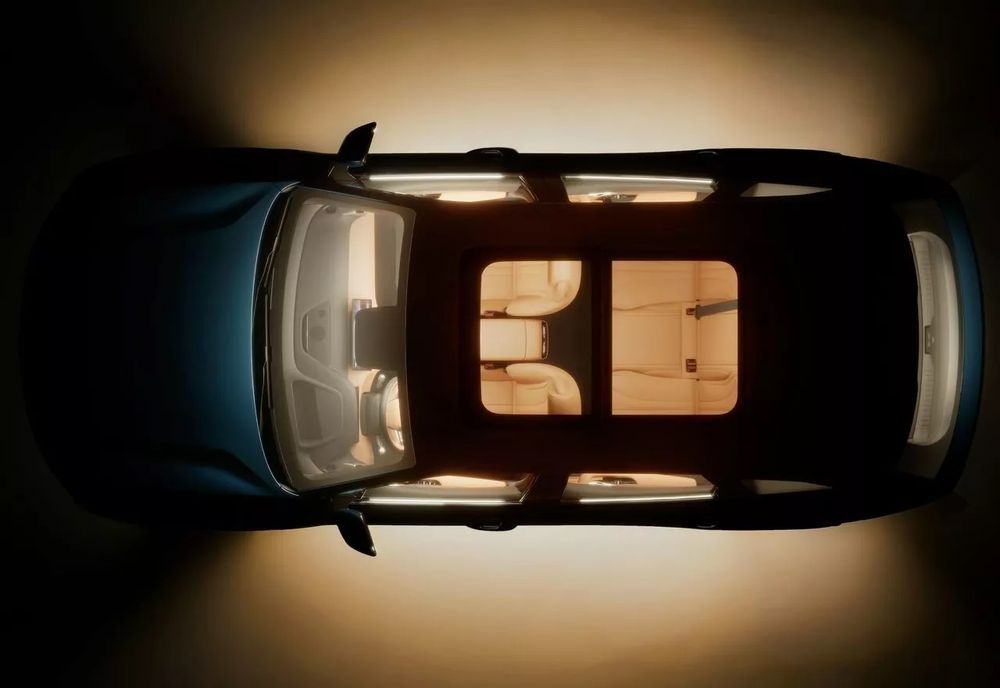 Geely Galaxy M7 PHEV หลังคาซันรูฟ