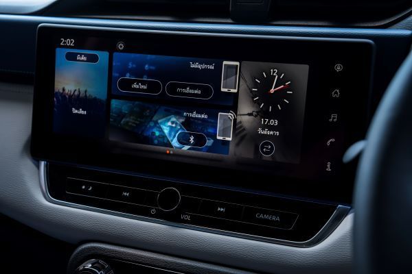 NISSAN KICKS e-POWER 2026 จอกลาง