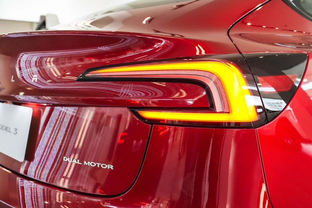 Tesla Model 3 2024 rear light