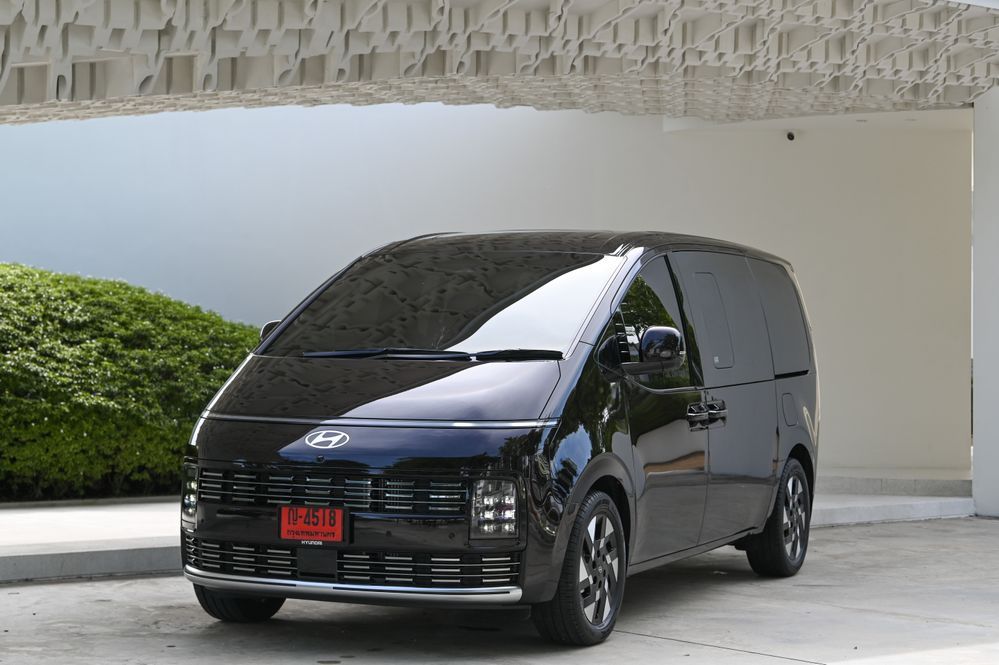 Hyundai new STARIA Hybrid ดีไซน์ด้านหน้า