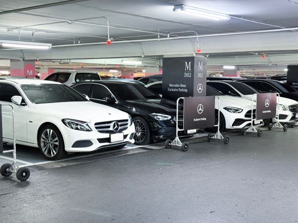 เมอร์เซเดส-เบนซ์ เปิดโซน Exclusive Parking ที่ The Mall Lifestore Bangkapi