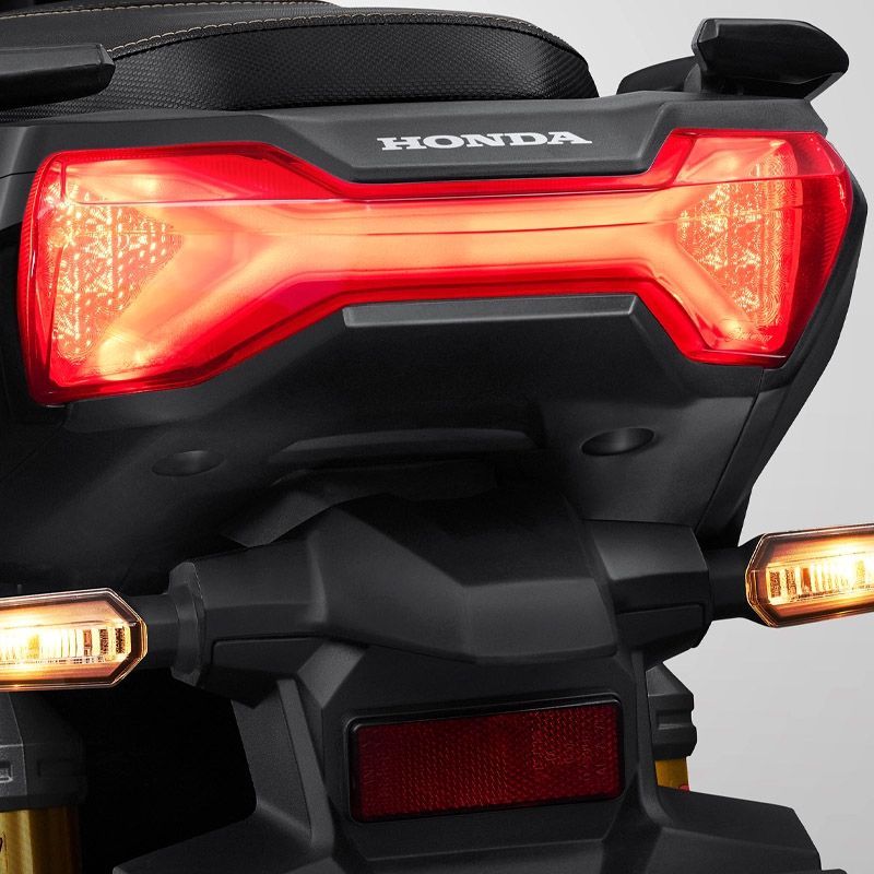 Honda ADV160 2025 ไฟท้าย
